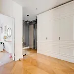 Elegant Appartement Au Pied De Montmartre
